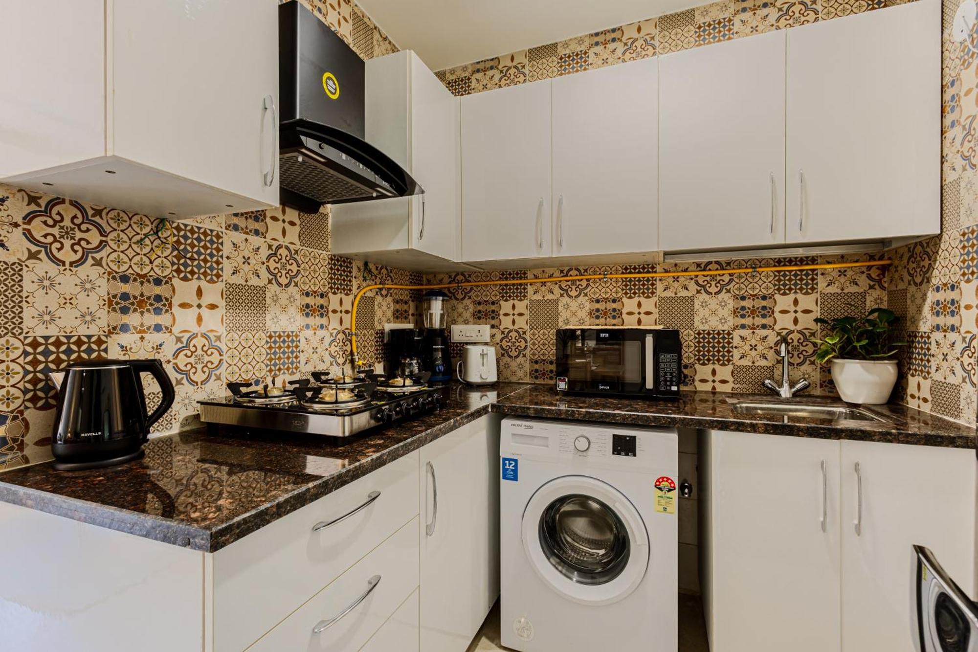 Alaya Stays 1 Bhk With Balcony & Pool - Veera Marina Candolim Buitenkant foto