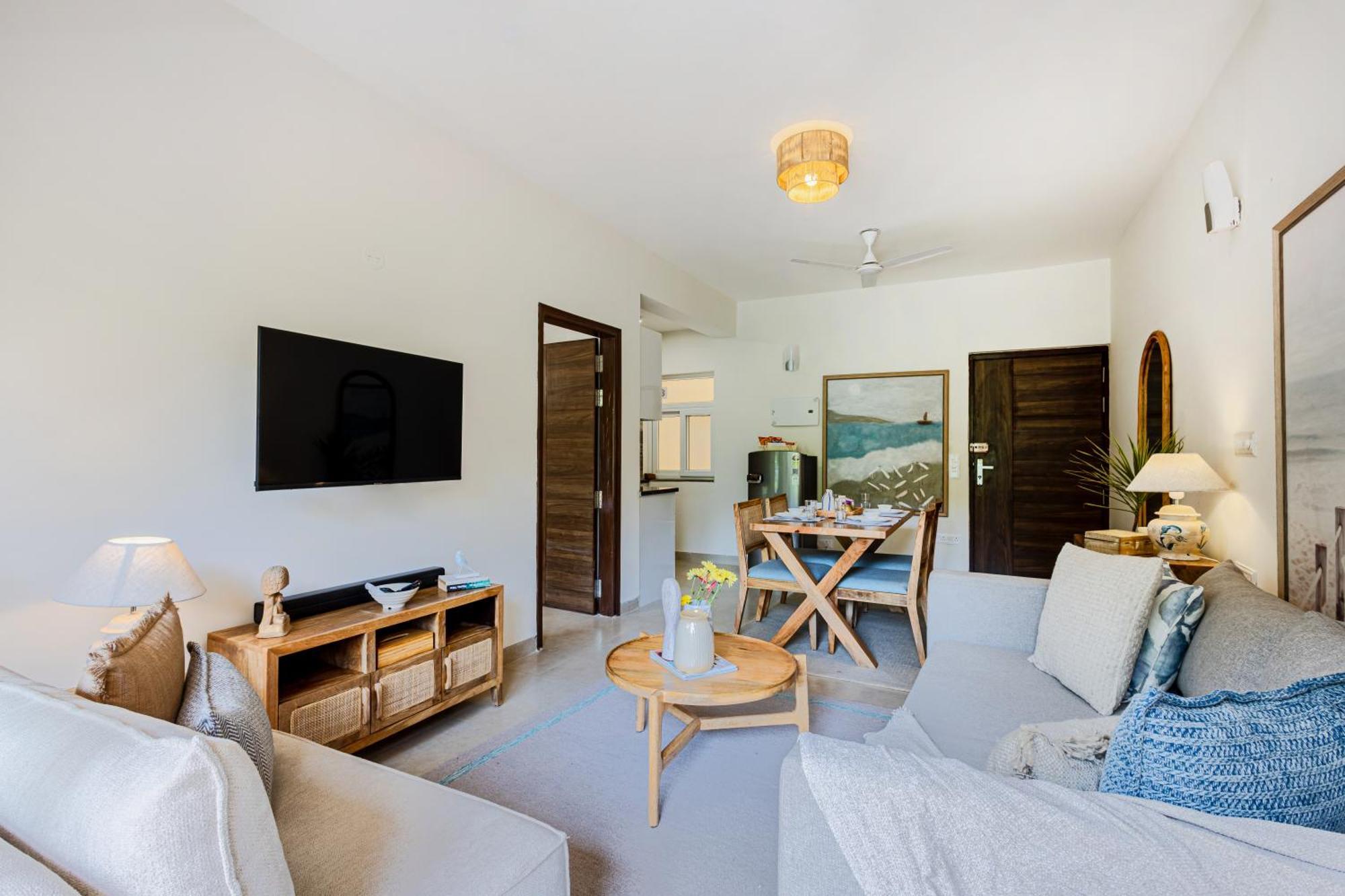 Alaya Stays 1 Bhk With Balcony & Pool - Veera Marina Candolim Buitenkant foto
