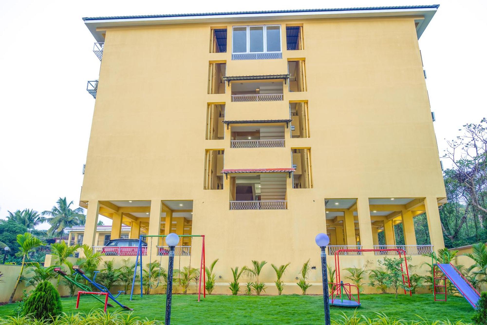 Alaya Stays 1 Bhk With Balcony & Pool - Veera Marina Candolim Buitenkant foto
