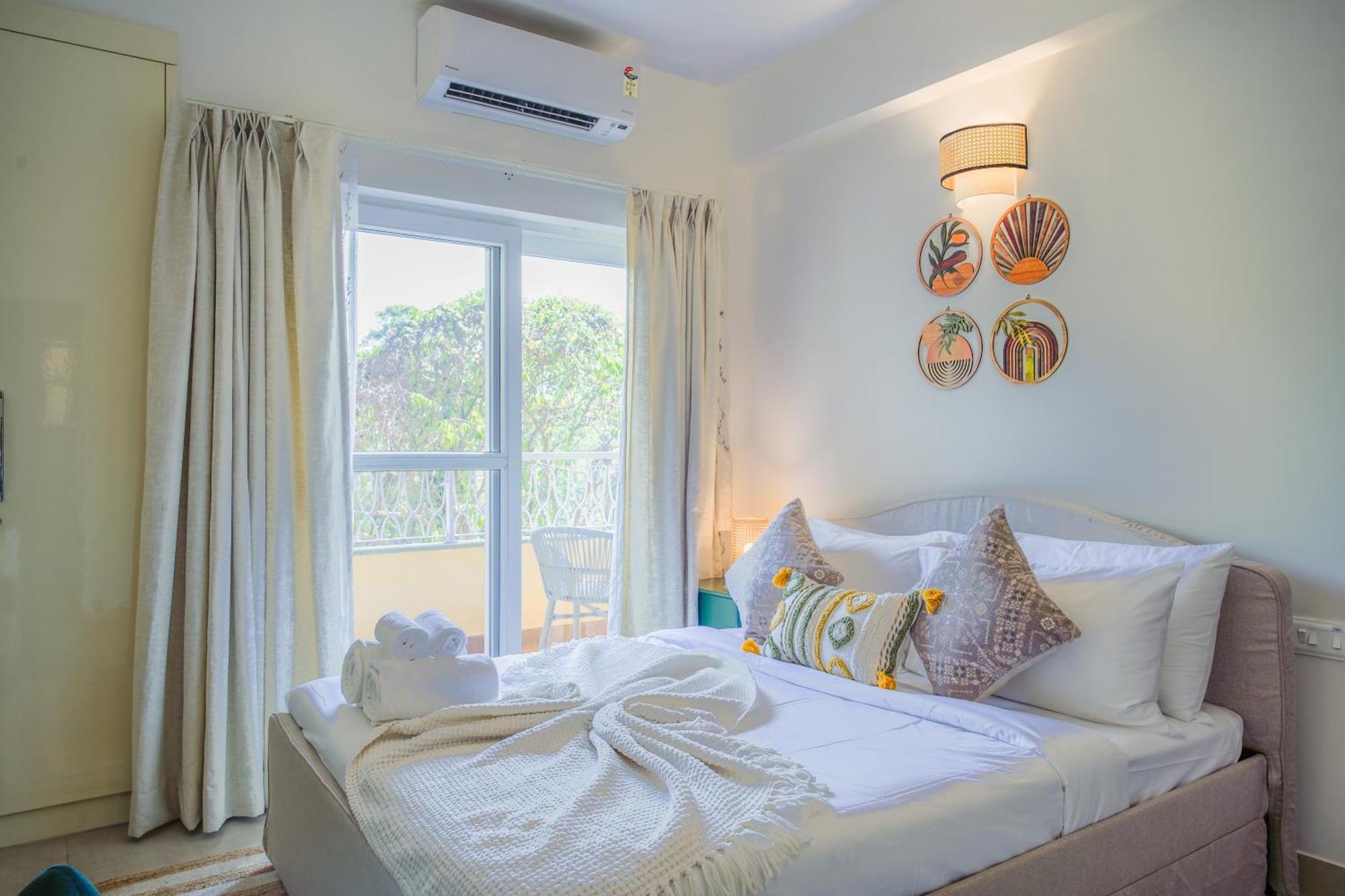 Alaya Stays 1 Bhk With Balcony & Pool - Veera Marina Candolim Buitenkant foto