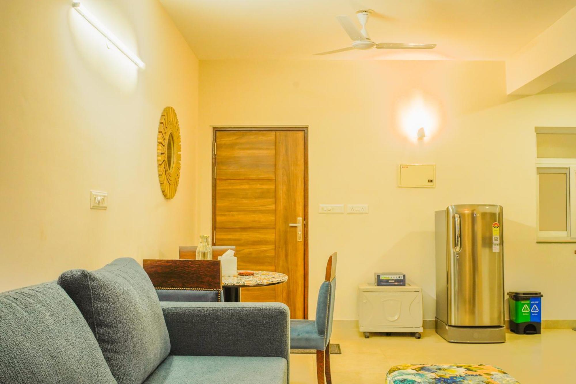 Alaya Stays 1 Bhk With Balcony & Pool - Veera Marina Candolim Buitenkant foto